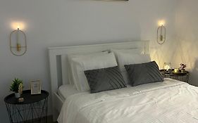 Coquette Room